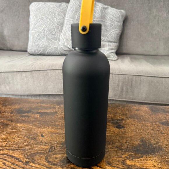 Apple Employee Exclusive 2025 Eat Well Challenge Water bottle 17 OZ New - Picture 2 of 4